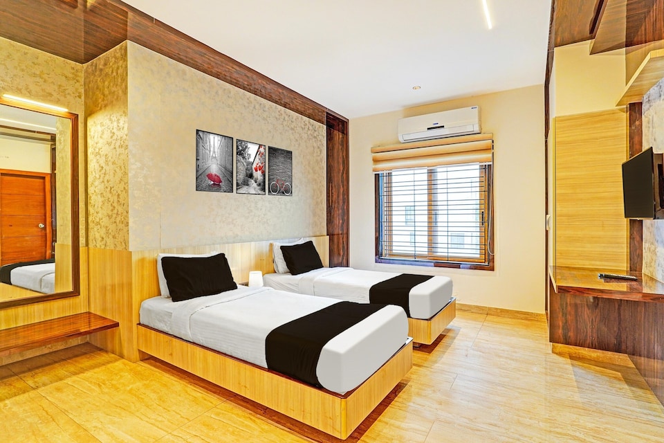 Cozy Deluxe Stays at Indiranagar Bangalore, Bengaluru