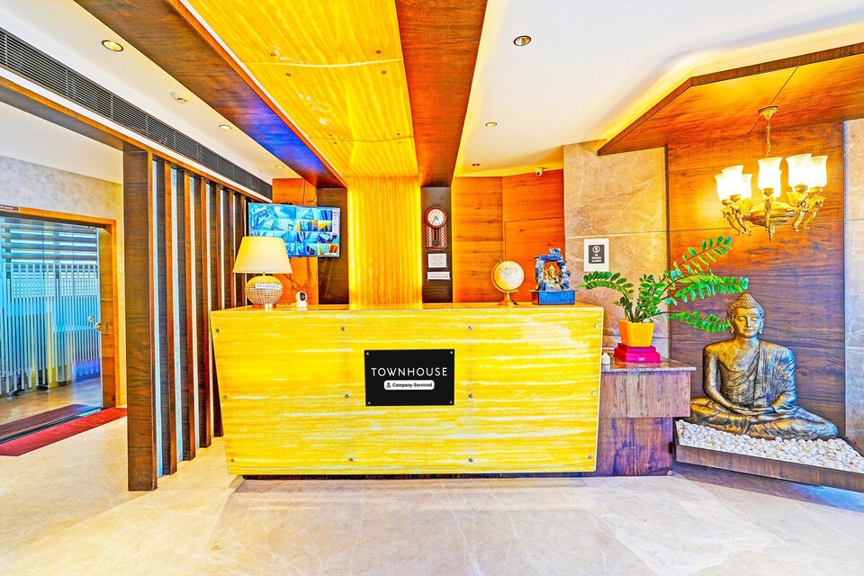 Cozy Deluxe Stays at Indiranagar Bangalore, Bengaluru