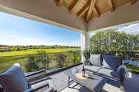 Villa in Štinjan nahe Hidrobaza Strand
