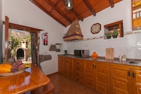 Steinhaus in Tirajana mit Privatpool