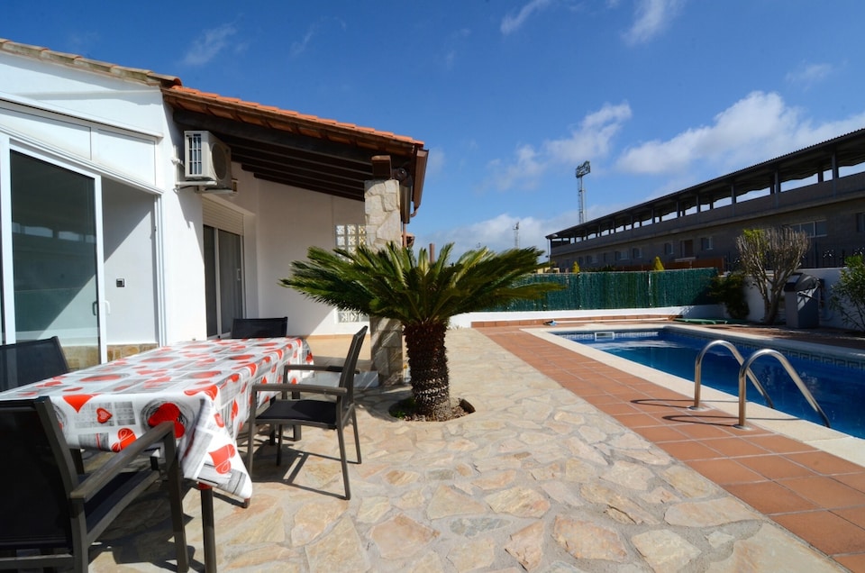 Villa in L'Escala met zwembad, L'Escala