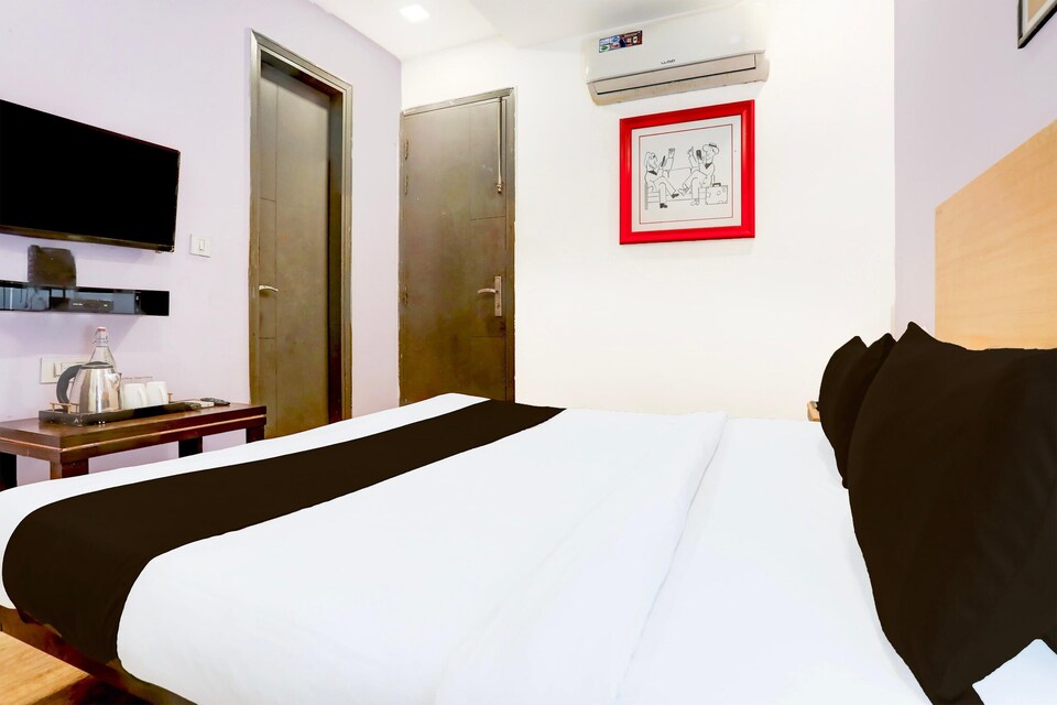 Elegant Stays at Rohini Sector 24, Delhi