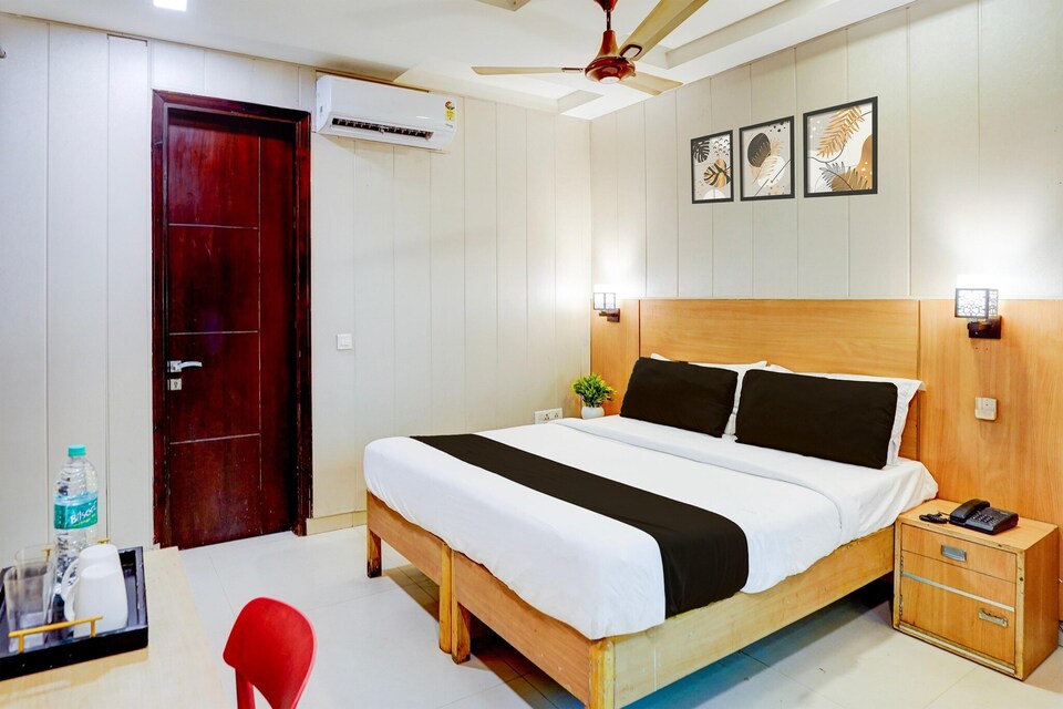 Super Hotel O Rohini Sector 24, Delhi