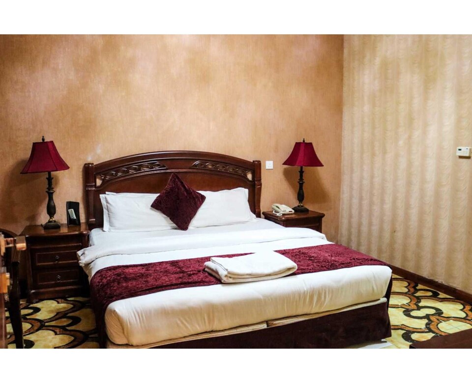 Phoenix Haven Near Nasr Sq, Dubai