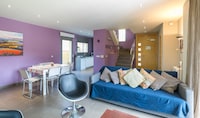 Haus mit großem Garten und privatem Pool