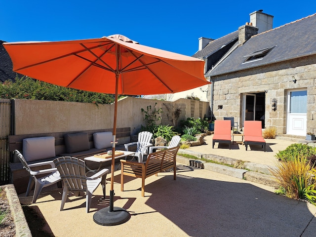 Steinhaus am Strand bei Pont-Aven