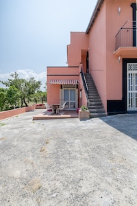 Villa in Francofonte met Zwembad & Vulkanzicht
