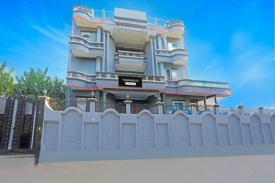 Townhouse Vijay Khand Gomti Nagar, Lucknow