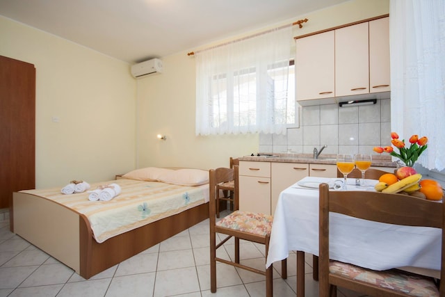 Invitante monolocale a Primošten