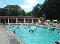 Chalet in Snowdonia met Zwembad & Vismeer