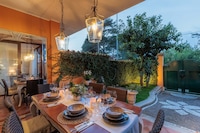 Apartment near Ostia Antica with Jacuzzi