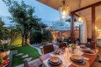 Apartment near Ostia Antica with Jacuzzi