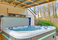 Cottage in Devon with Pool & Countryside Views