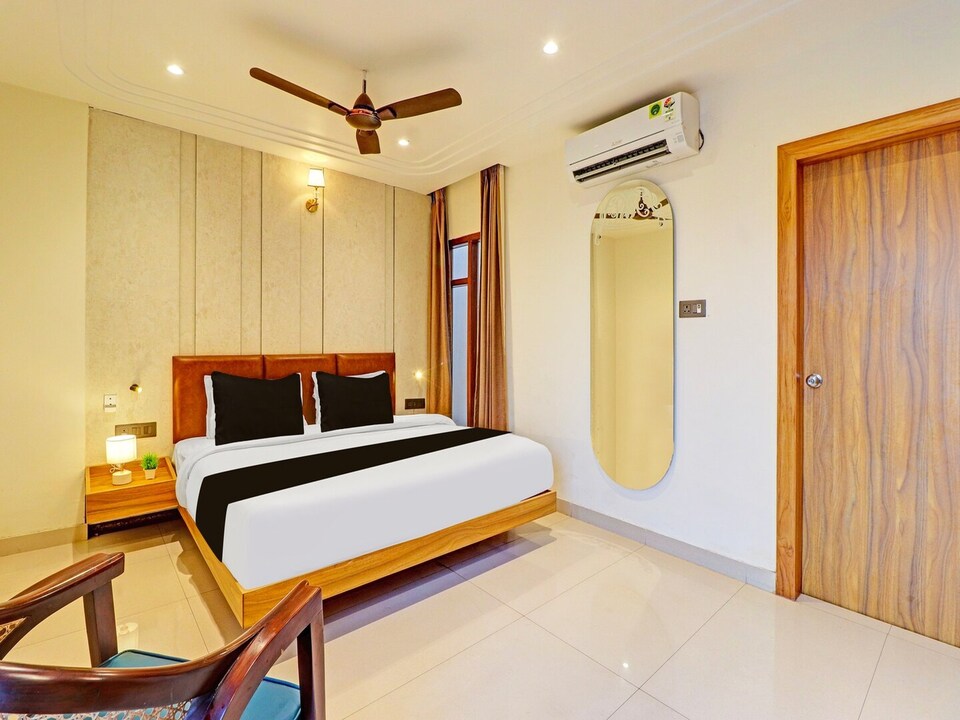 Classic Hotel Calista Square, Dehradun