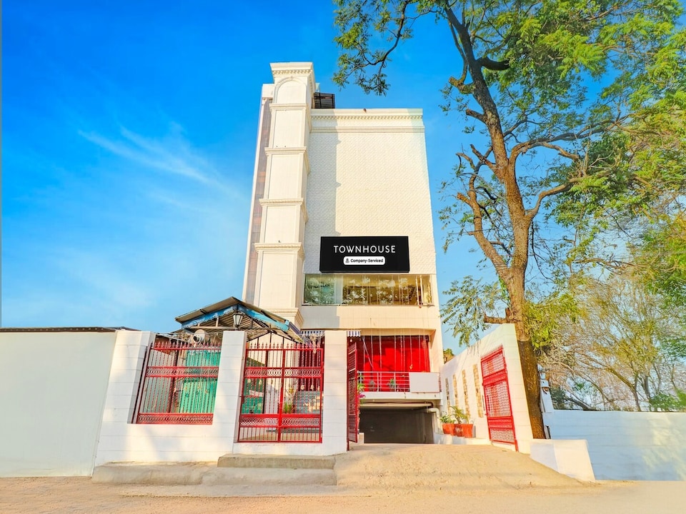 Classic Hotel Calista Square, Dehradun