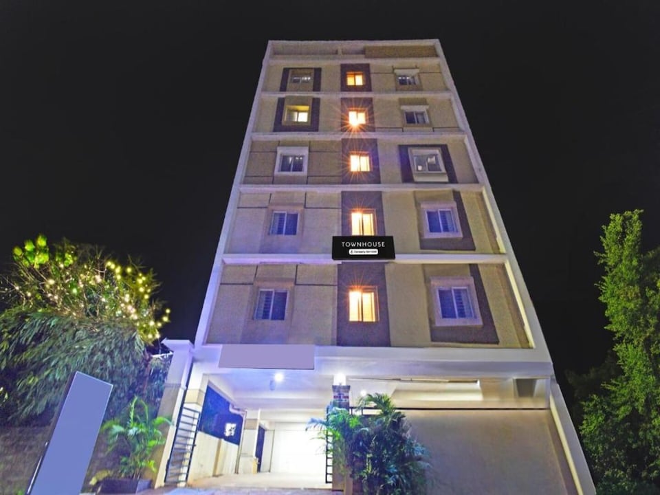 Townhouse Kondapur Near Botanical Garden, Kondapur