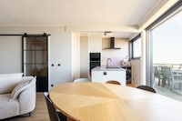 Penthouse am Meer mit Dachterrassenblick