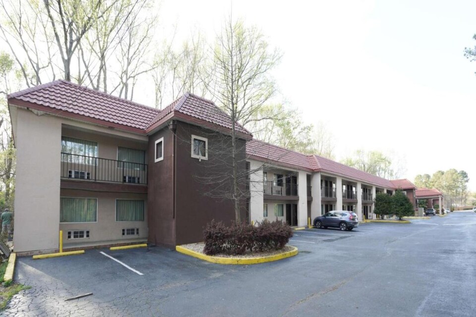 Cozy King Bed|Free Wifi&Parking, Atlanta