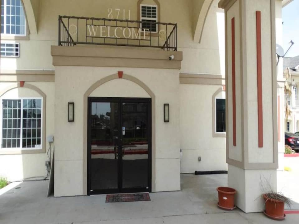 Premium Queen Bed|Pool|Free Parking, Houston