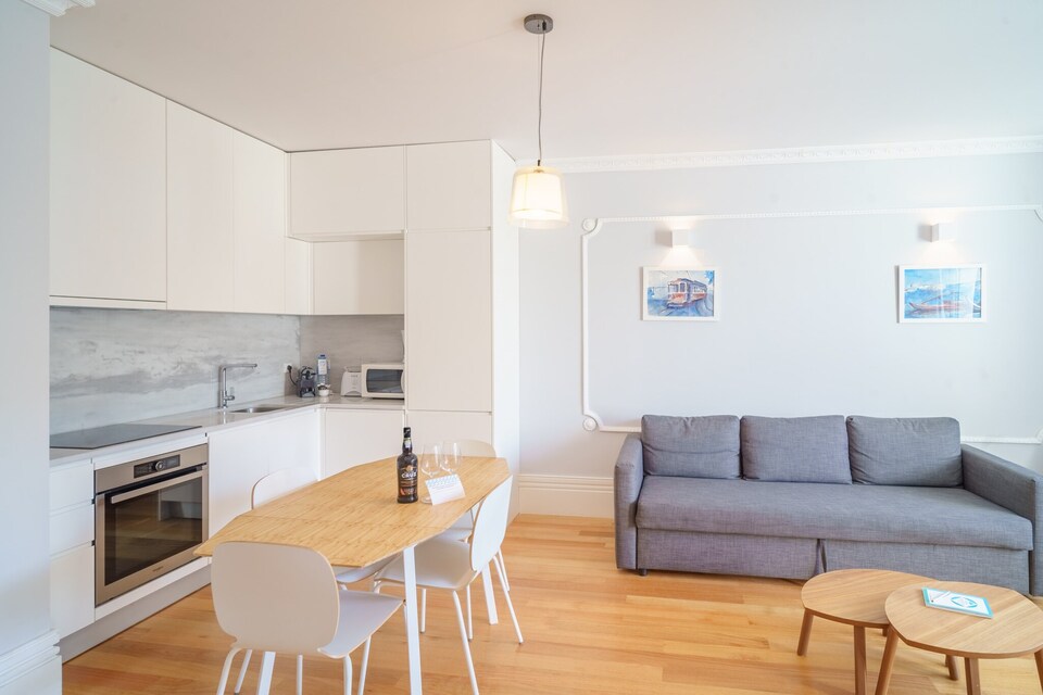 Feel Porto Downtown Charming Apartment II, Oporto