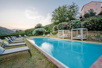 Villa de lujo de 10 dormitorios en Lucca