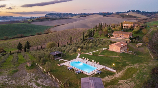 Villa in Tuscany with Panoramic Views and Pool