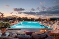 Villa in Tuscany with Panoramic Views and Pool