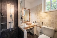 Außergewöhnliche Villa - AC- 6BR-12P - Mougins