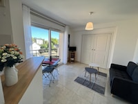 Apartment in Le Mans near Sarthe River
