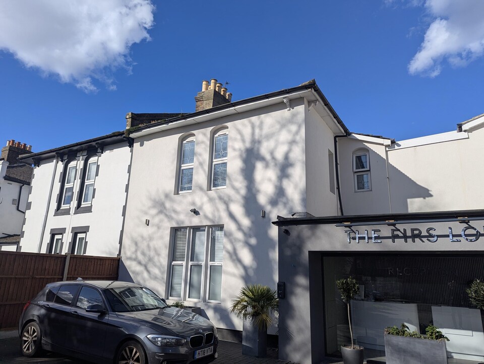 OYO Firs Lodge London Heathrow| Standard Twin, Hounslow
