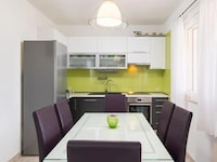 Villa Jelena - Five Bedroom Villa with Swimming pool