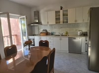 Apartments Rubbi - Three Bedroom Apartment with Terrace