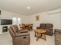 Villa Ivanovi Dvori - Seven Bedroom Villa with Private Pool