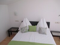 Guest House Villa Daniel - Two Bedroom Apartment with Balcony