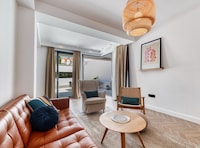 Appartement met zwembad en bubbelbad