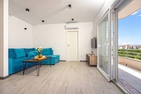 Modern Apartments with Private Balcony - One Bedroom Apartment