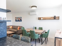Two Bedroom Apartment with Sea View and Balcony