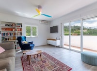 Serene Rural Villa with Pool, Sun Deck, and Children's Play Area - Five Bedroom Villa