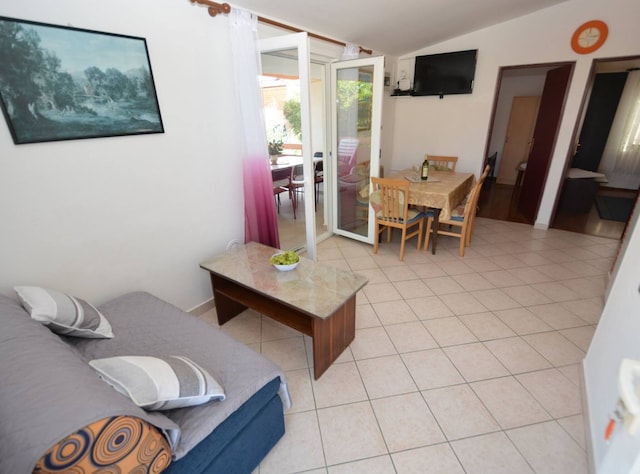 Apartments Roksandić - Three Bedroom Apartment