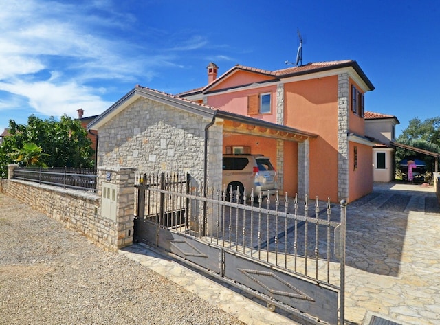 Tolle Villa mit Balkon