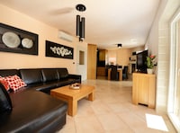 Tolle Villa mit Balkon