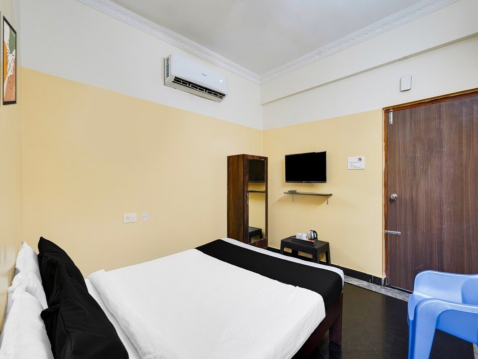 Classic Sri Deepak Krishna Home Stay, Tirupati