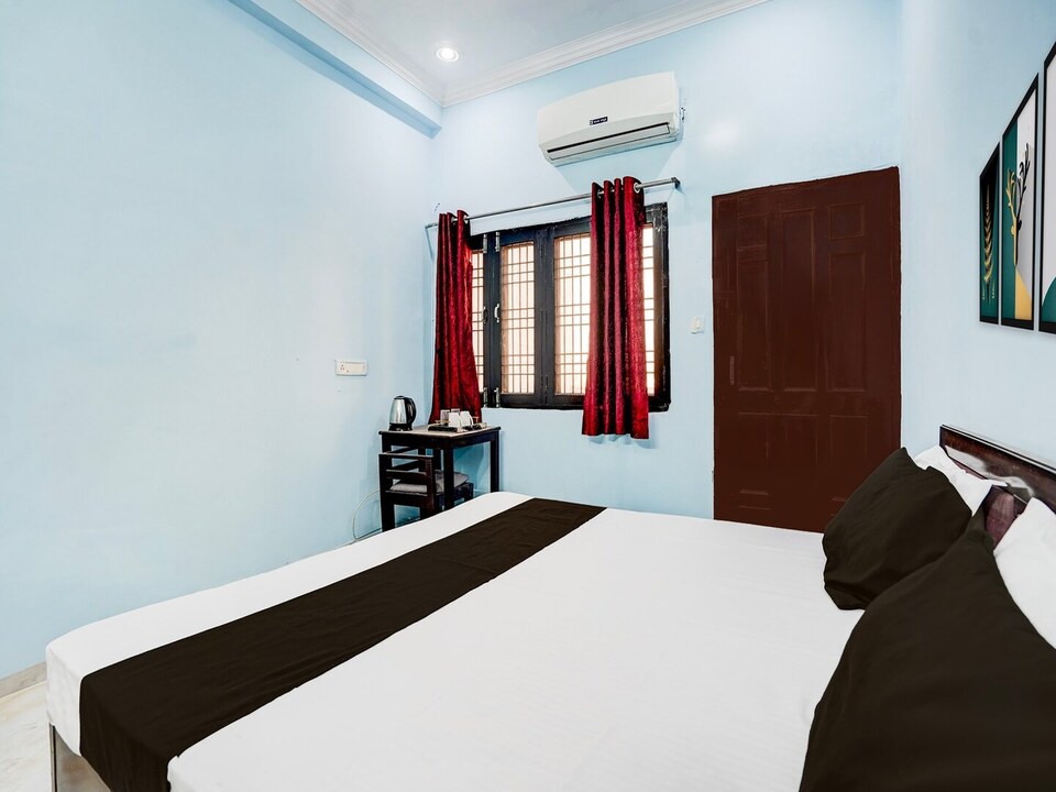 Classic Hotel Brinda Palace, Lucknow