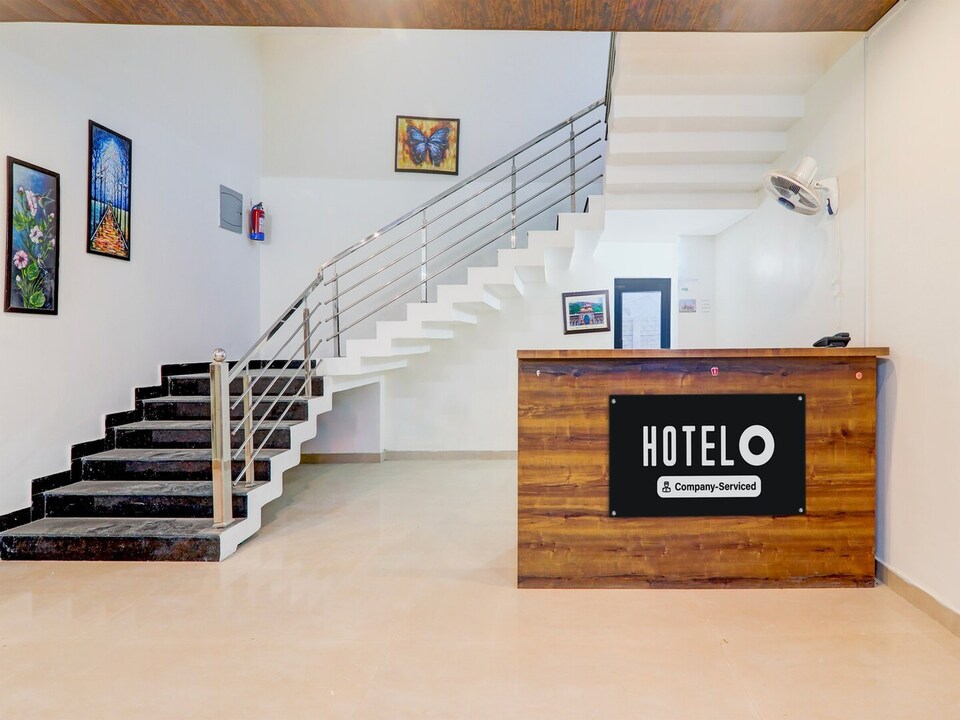 Deluxe Hotel Madhuvan & Lawn, Lucknow