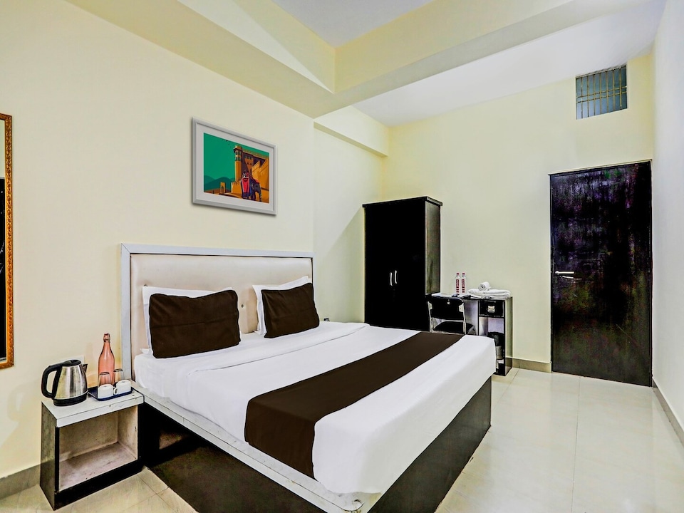 Classic Yug Residency, Varanasi