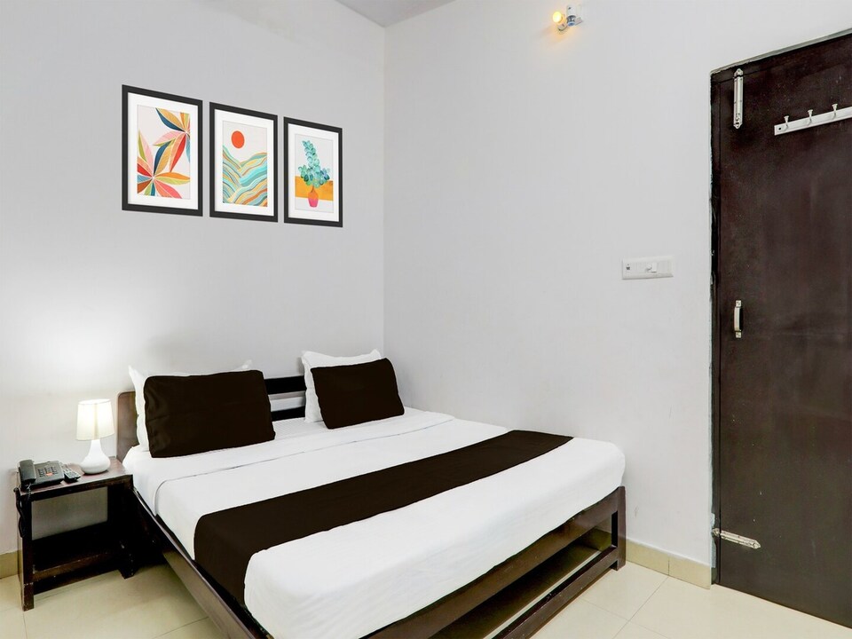 Classic Hotel Parijat, Lucknow