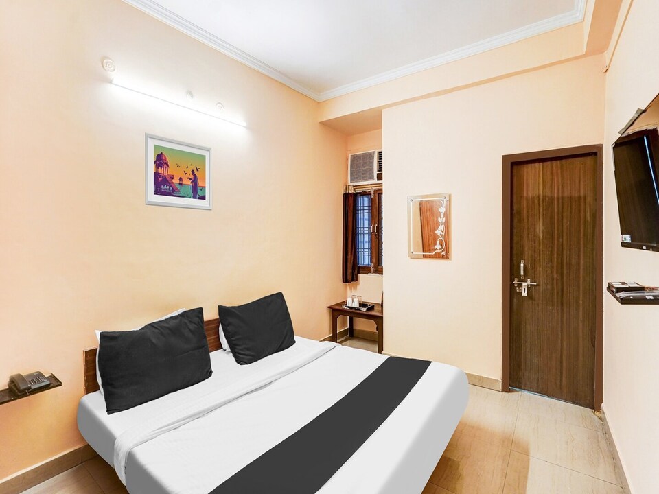 Classic Dream Stay Hotel, Lucknow
