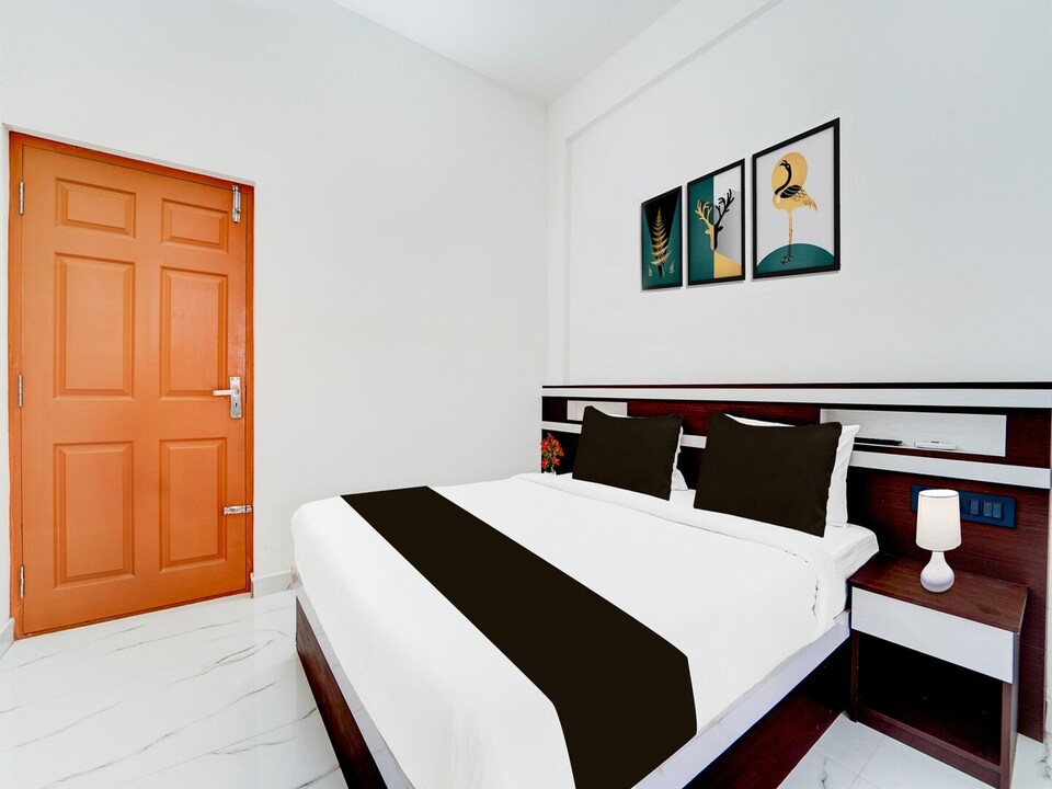 Classic Moonlit Royal Grand Suite, Kochi