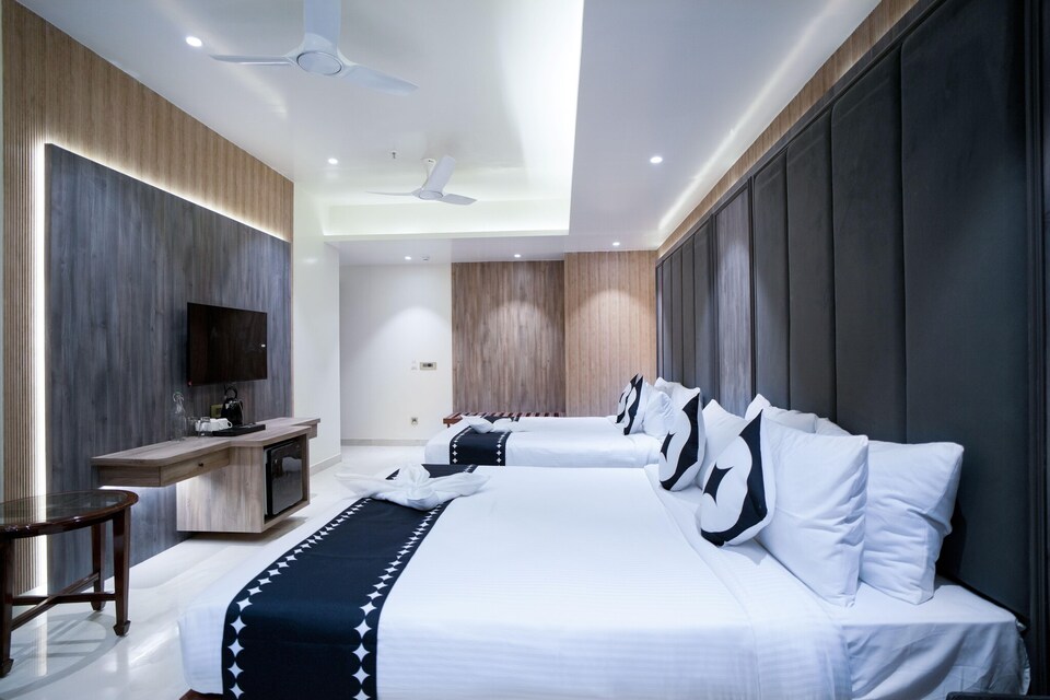 Hotel in Ayodhya near Ram Mandir, Faizabad