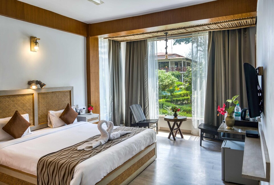 Suite in Curacao with Infinity Pool & Garden, Ramnagar
